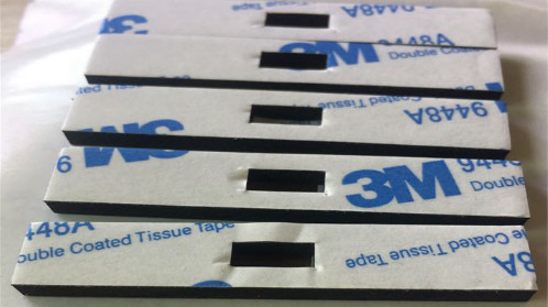 T0.15mm 압력 감응 아크릴 양면 테이프는 뉴 에너지 제품 창 프레임에 사용했습니다