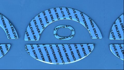 마우스 스케이트 둥근 가장자리 약간 곡선 표면 끝 인쇄 된 단어 필름